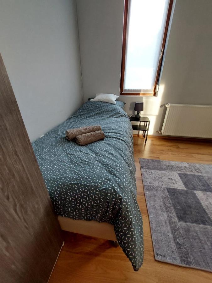 CsaládBarát Vendéglak Szegedi Magánszálláshely 9 fő részére, nagycsaládok és baráti társaságok részére Exterior foto